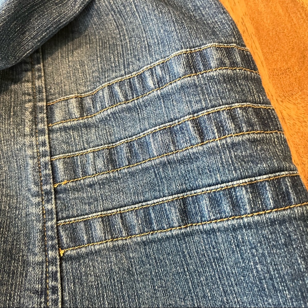 Coldwater Creek Denim Jacket , Size Large. Button Front Jacket. Great Condition. - Picture 7 of 8